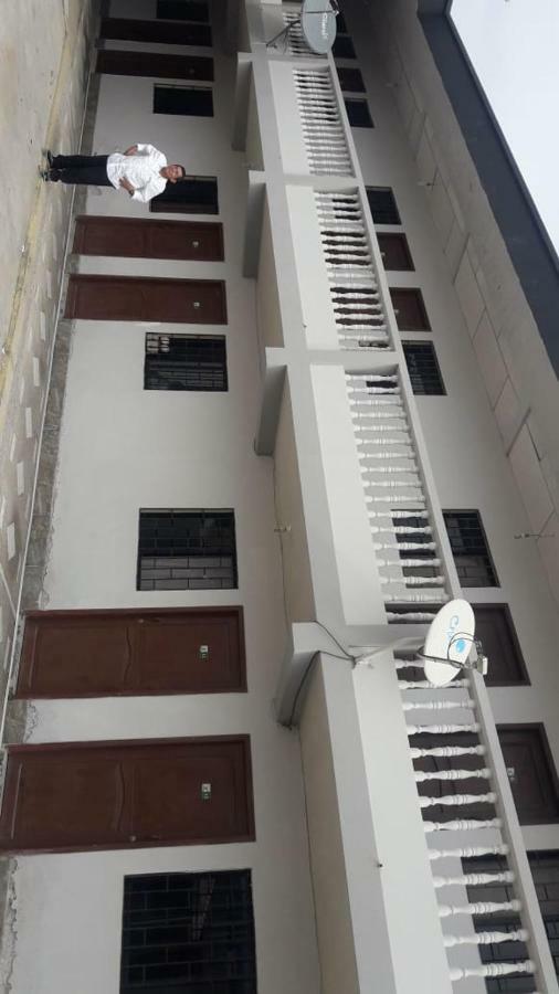 Hotel Manhattan Salinas 살리나스 외부 사진